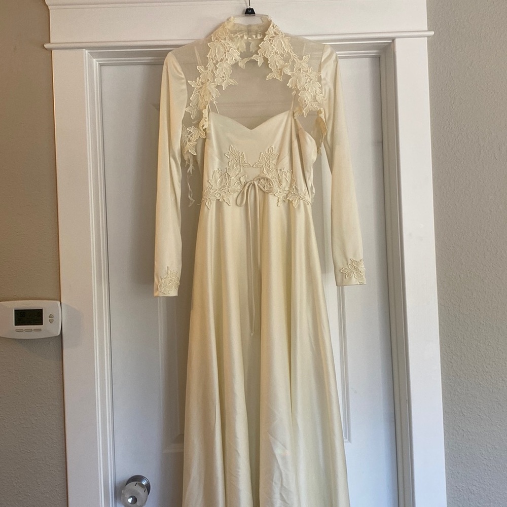 Vintage Wedding Dress